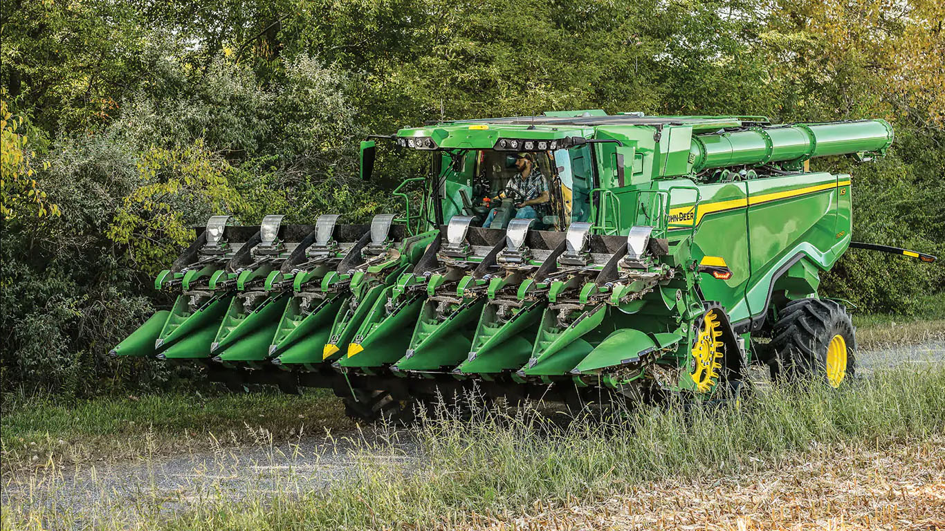 New John Deere 12-, 16- and 18-row CF Folding Corn Heads available for X Series Combines and 12-row heads for S Series Combines.