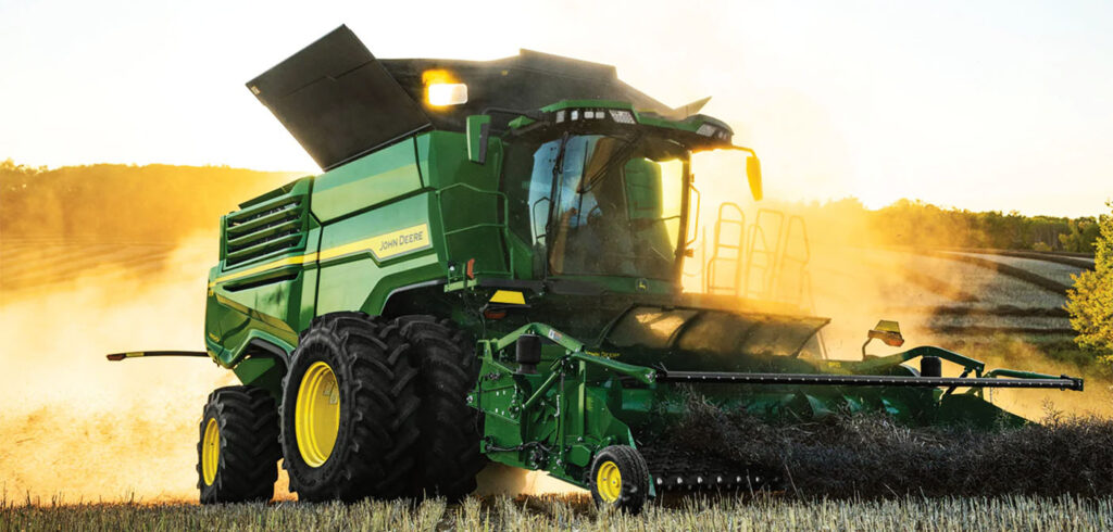 When used with a John Deere X9 Combine, a BP15 Belt Pickup can handle 30 acres of wheat or 23 acres of canola windrows per hour.