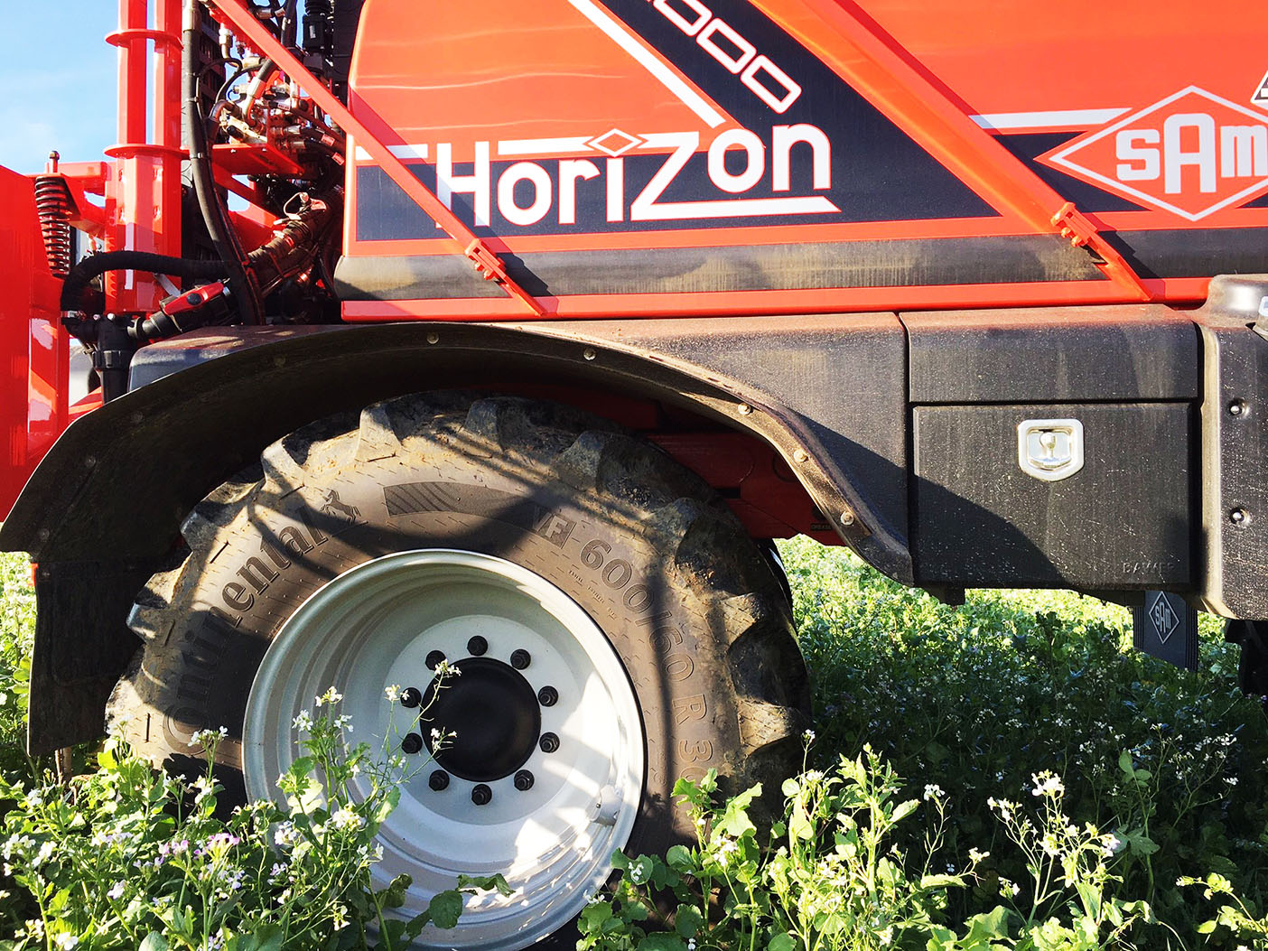  Continental VF tyres have been fitted to a SAM Horizon 4000 self-propelled sprayer