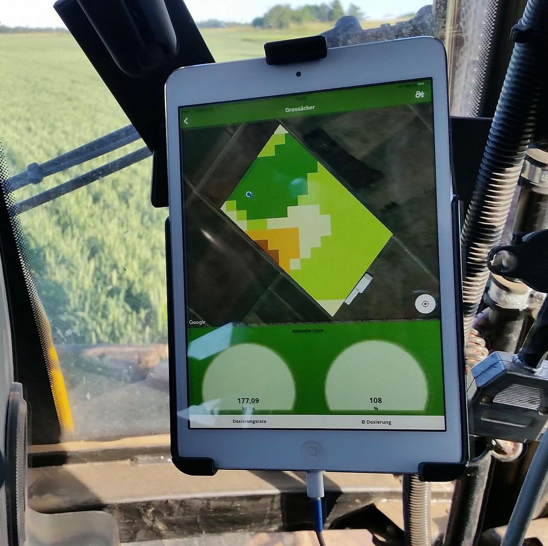 The John Deere in-cab display receives the data and then gives the ISOBUS controlled fertiliser spreader or sprayer the site-specific application rate based on its current position in the field.