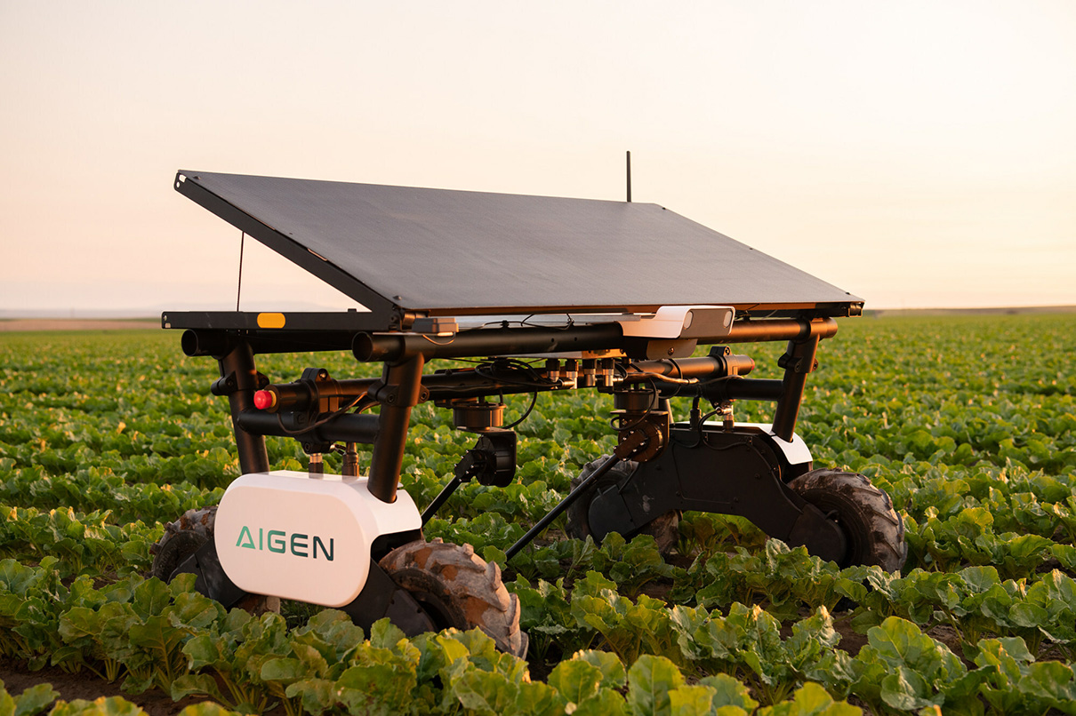 Aigen Element, truly solar-powered agriculture robots.